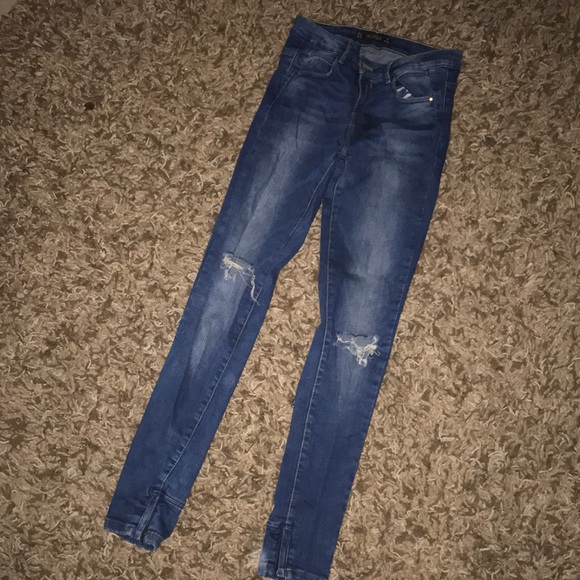 Size 4 in zara jeans Clearance